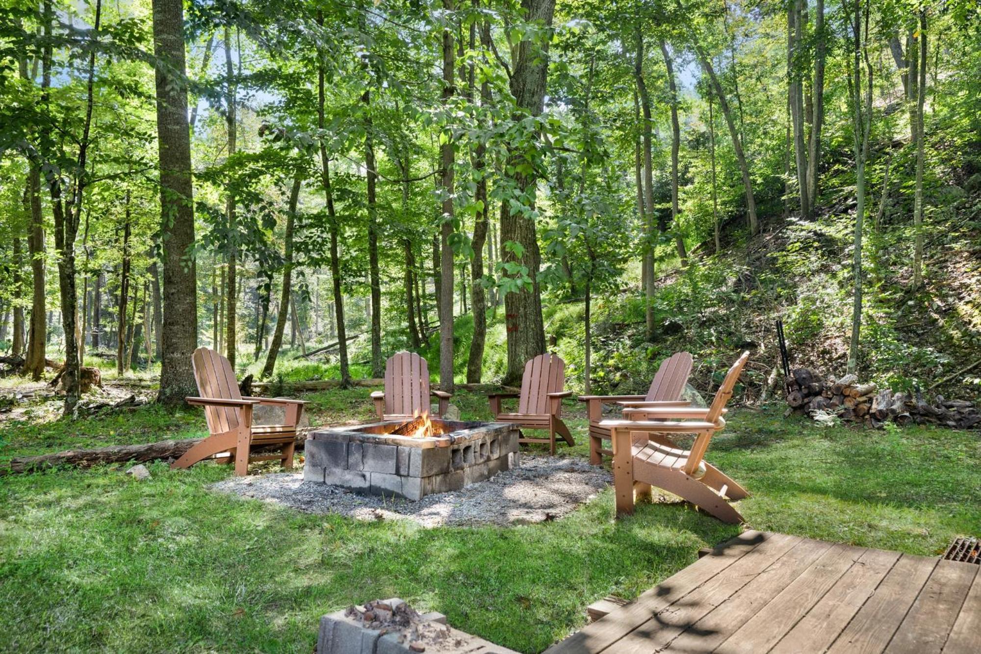 River Access W Hot Tub, Grill, Wifi, & Fire Pit! Lost City Exterior photo